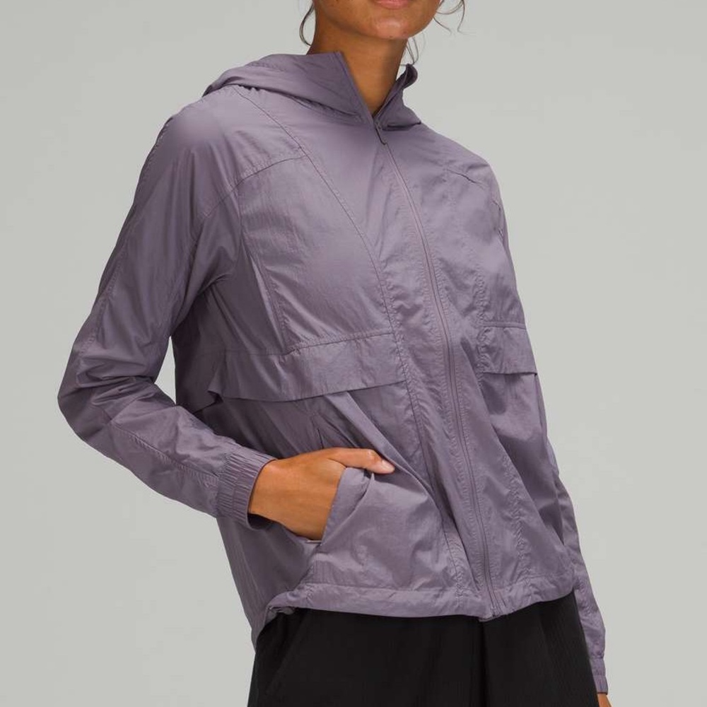 Lululemon Hood Lite Jacket *Packable*
Dusky Lavender Purple